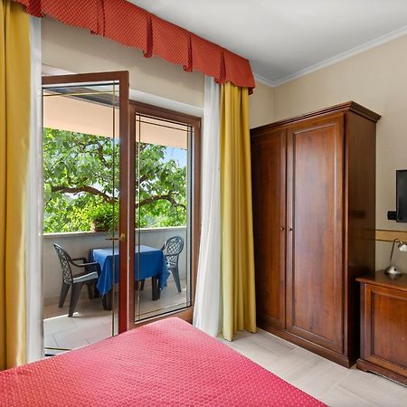 Hotel Ai Sette Nani Sistiana Extérieur photo