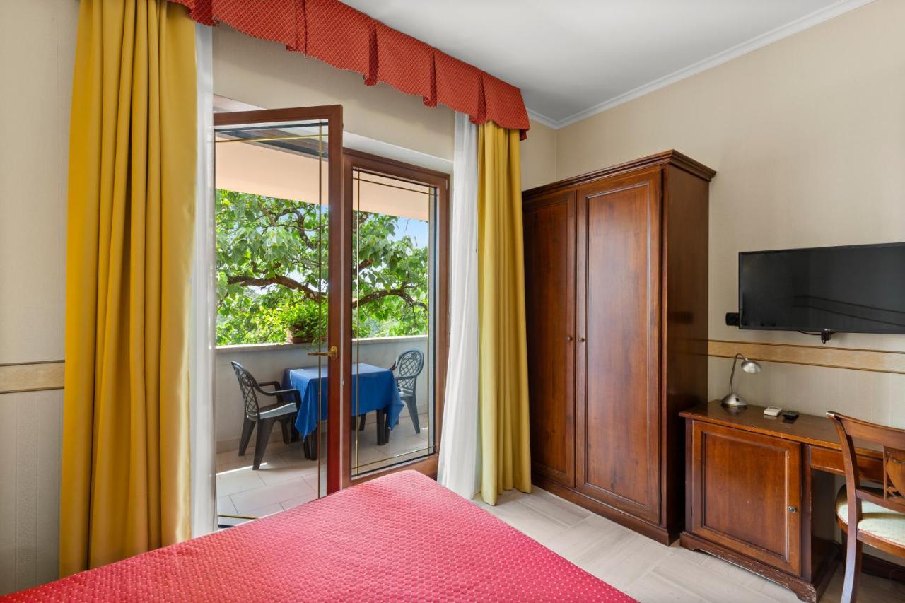 Hotel Ai Sette Nani Sistiana Extérieur photo