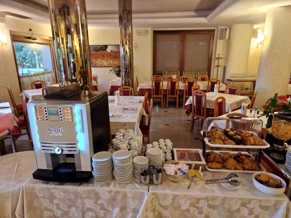 Hotel Ai Sette Nani Sistiana Extérieur photo