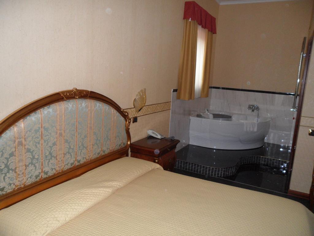 Hotel Ai Sette Nani Sistiana Extérieur photo