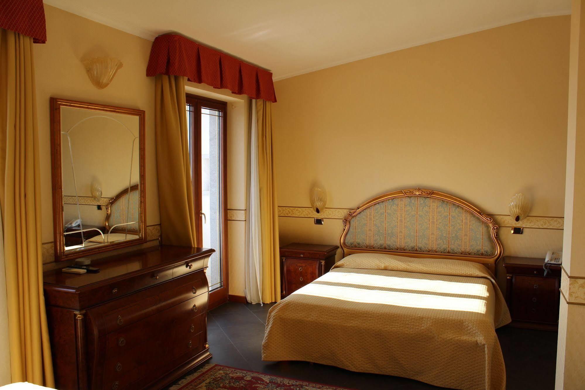 Hotel Ai Sette Nani Sistiana Extérieur photo